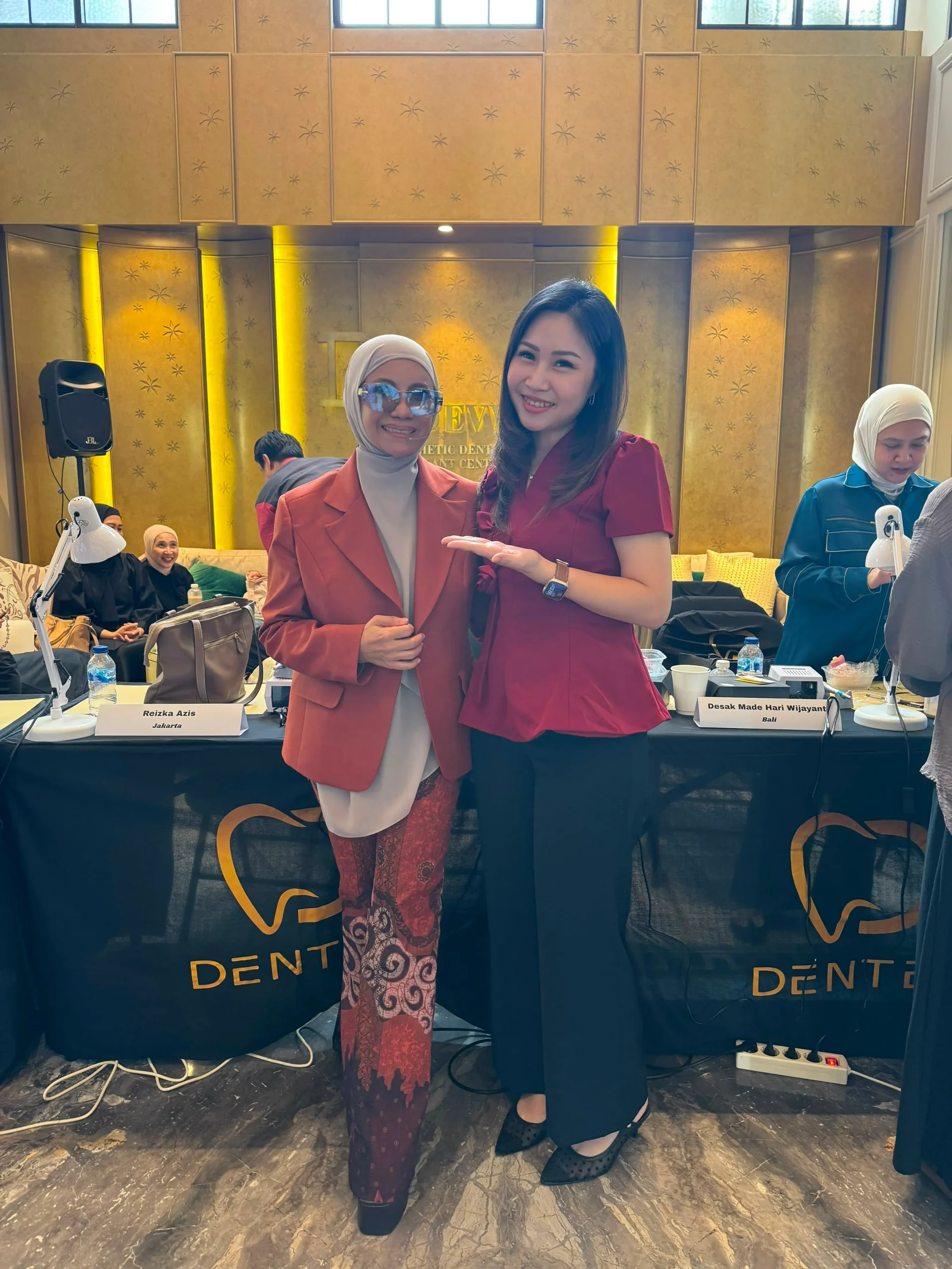 Drg Devya Sp.BM _ operasi gigi bungsu